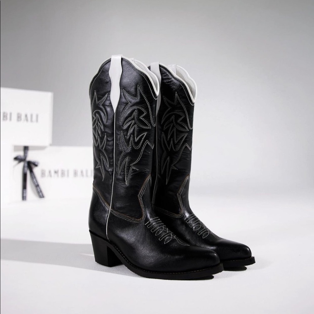 Bambi Balli black and white trim leather cowboy western boots size 7